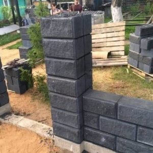 Строительство забора из блока